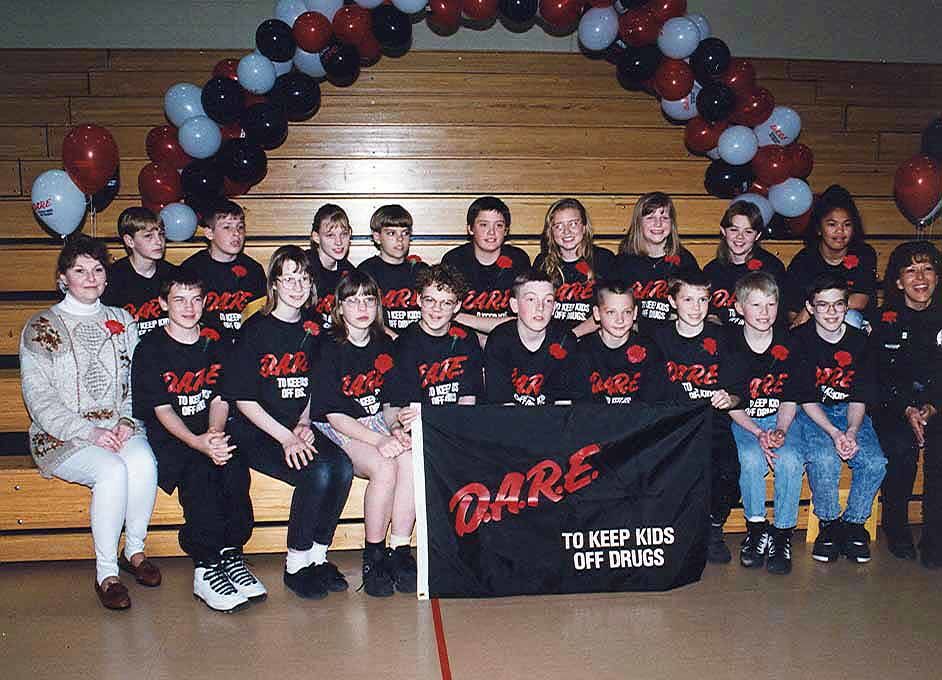 Sixth grade DARE Graduation Neenah Creek 95